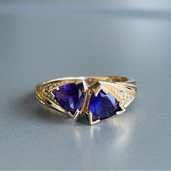 14k Gold Natural Diamond & Amethyst Diamond Two Stone Trillion Cut Ring - Picture 1 of 12